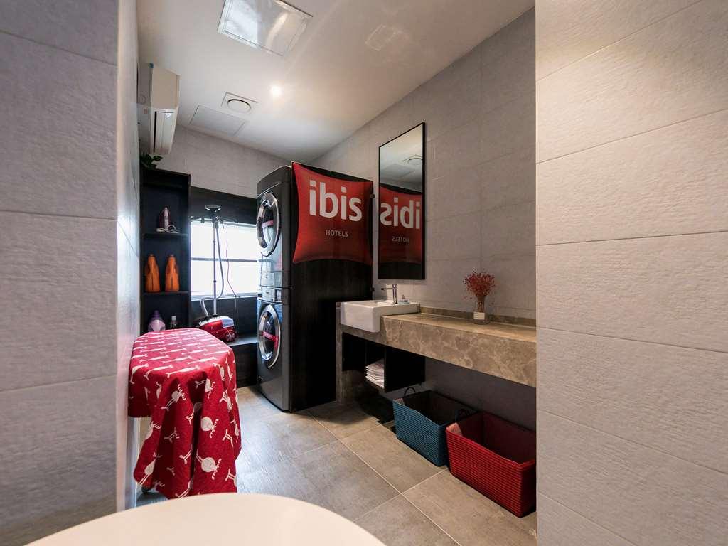 Hotel Ibis Nantong Qingnian Servicios foto